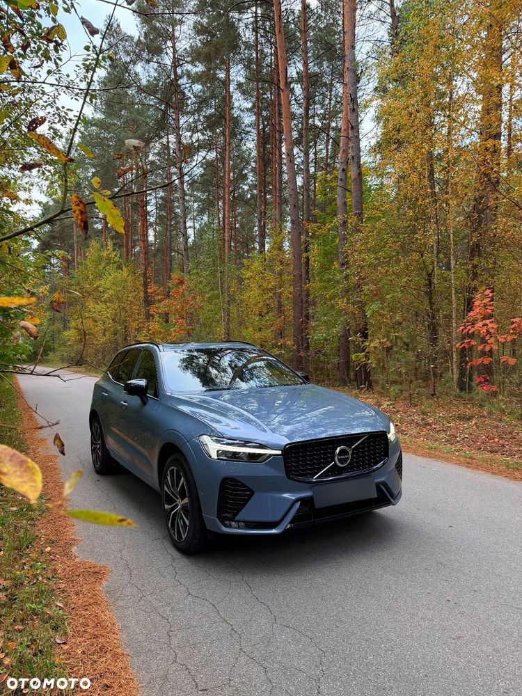 Volvo XC 60 B5 B AWD Ultimate Dark - 2