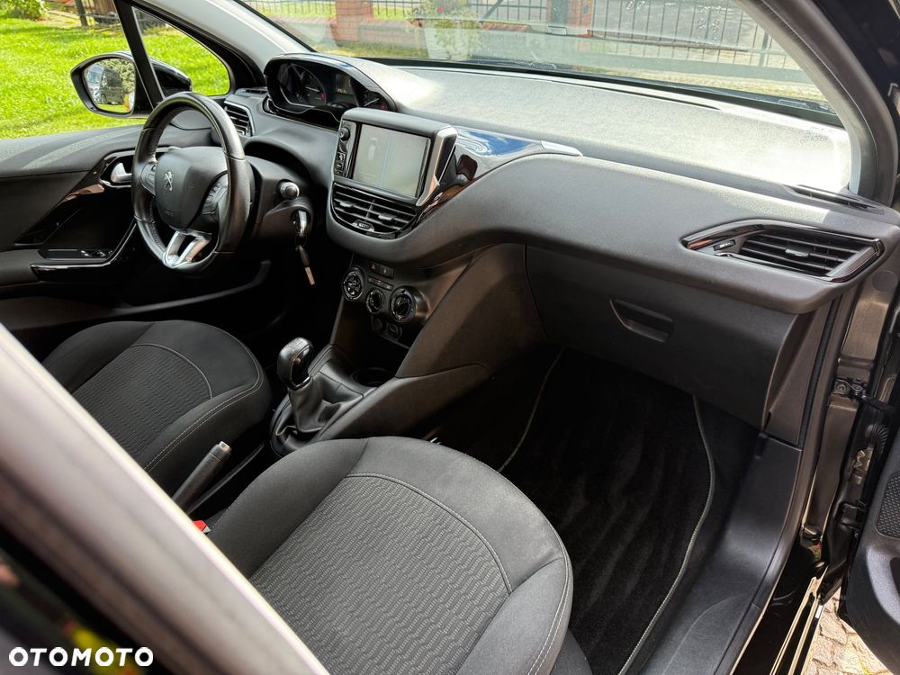 Peugeot 208 1.2 PureTech GPF Allure S&S - 20