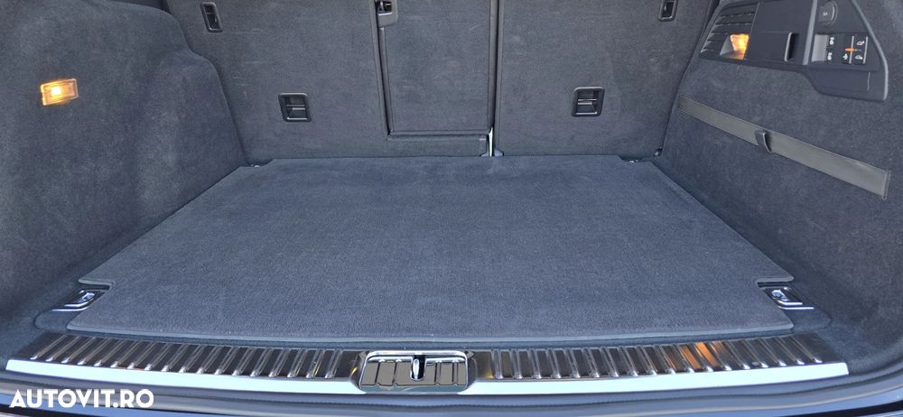 Volkswagen Touareg 3.0 V6 TDI SCR Blue Motion DPF Automatik Executive Edition - 17