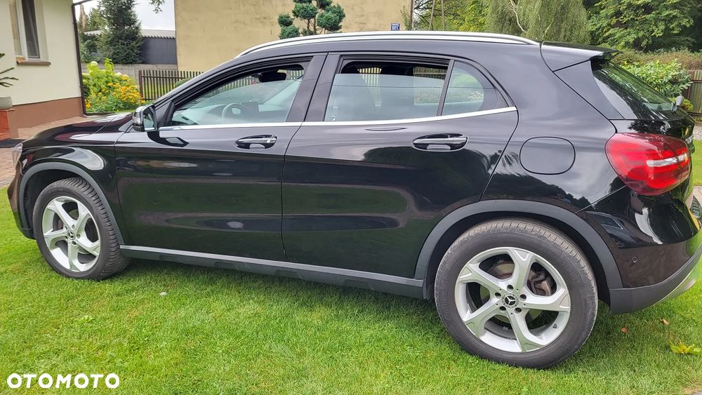 Mercedes-Benz GLA 200 7G-DCT - 6