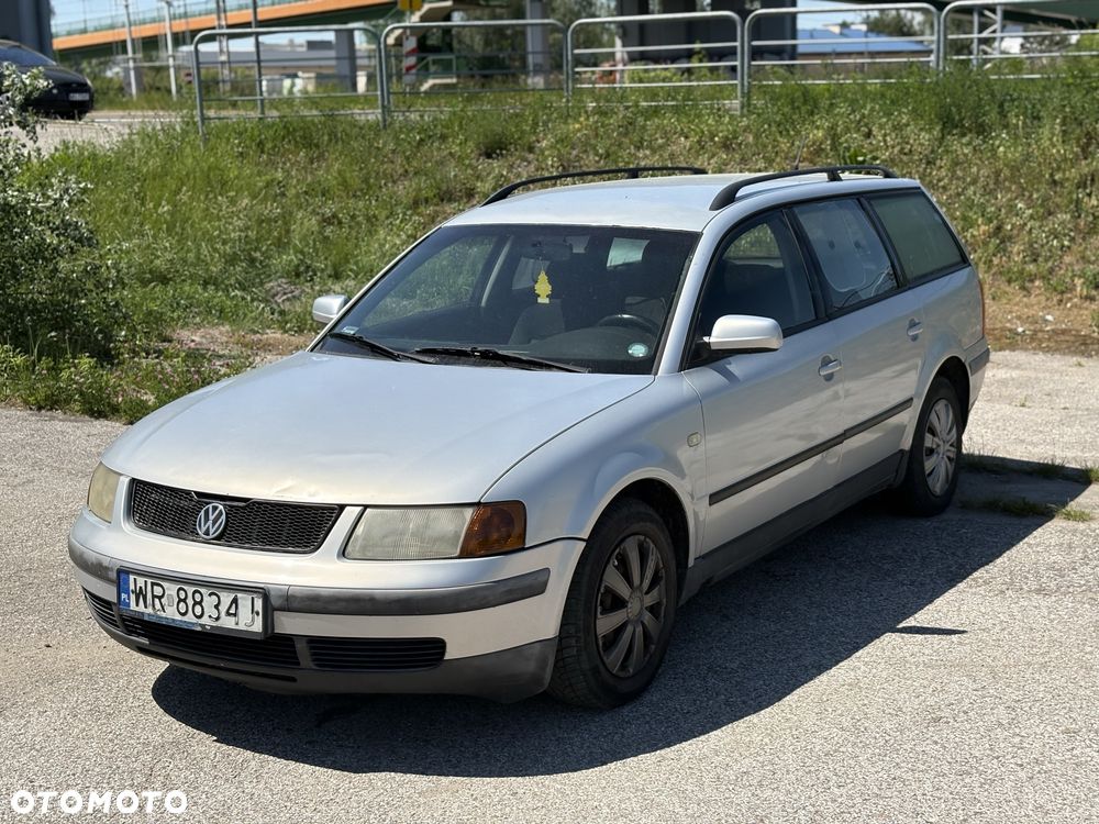 Volkswagen Passat - 4