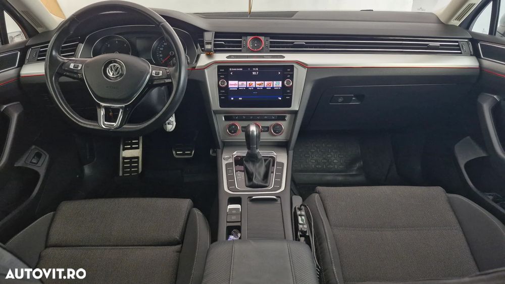 Volkswagen Passat 2.0 TDI DSG Comfortline - 7