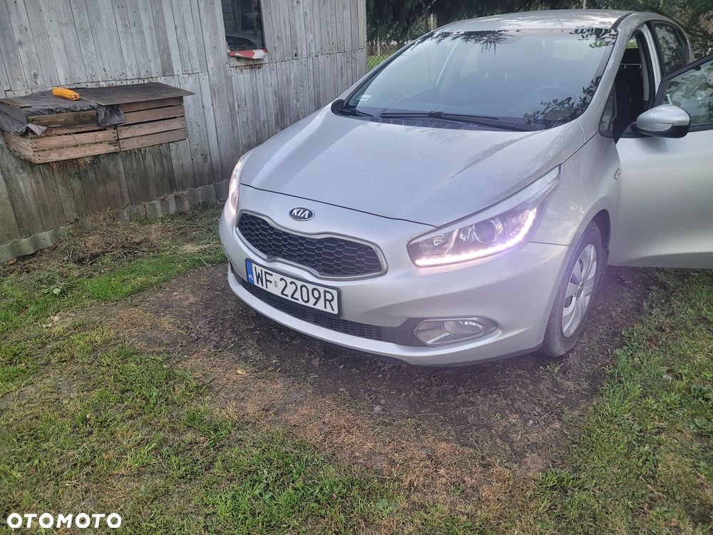 Kia Ceed 1.4 M - 11