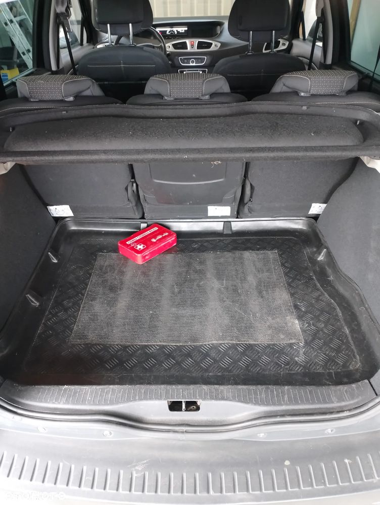 Renault Scenic dCi 130 FAP Dynamique - 11