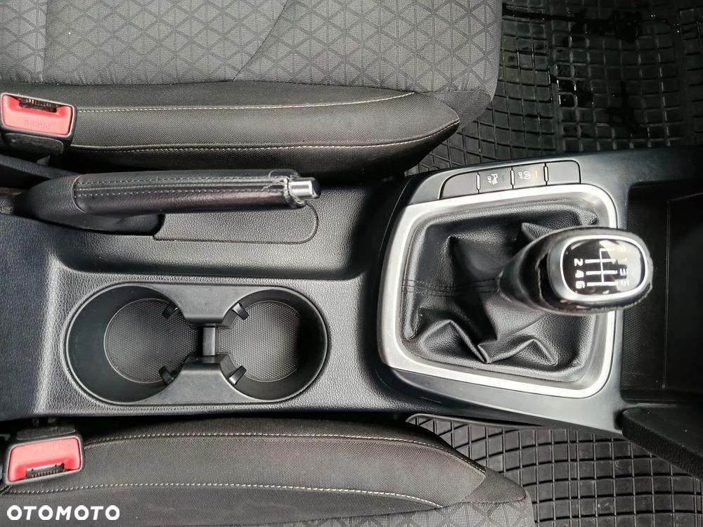 Kia Ceed 1.6 CRDi SCR L Business Line - 28