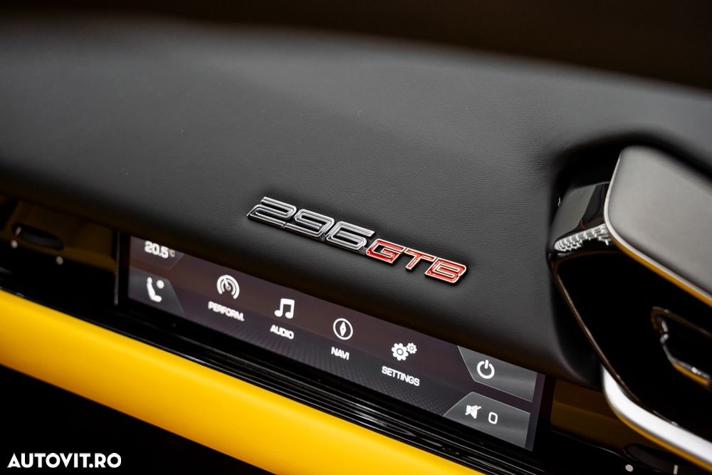 Ferrari 296 GTB - 15