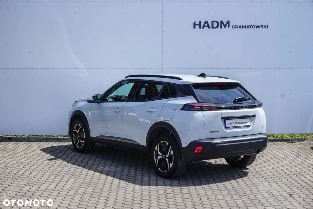 Peugeot 2008 1.2 PureTech Allure S&S - 6