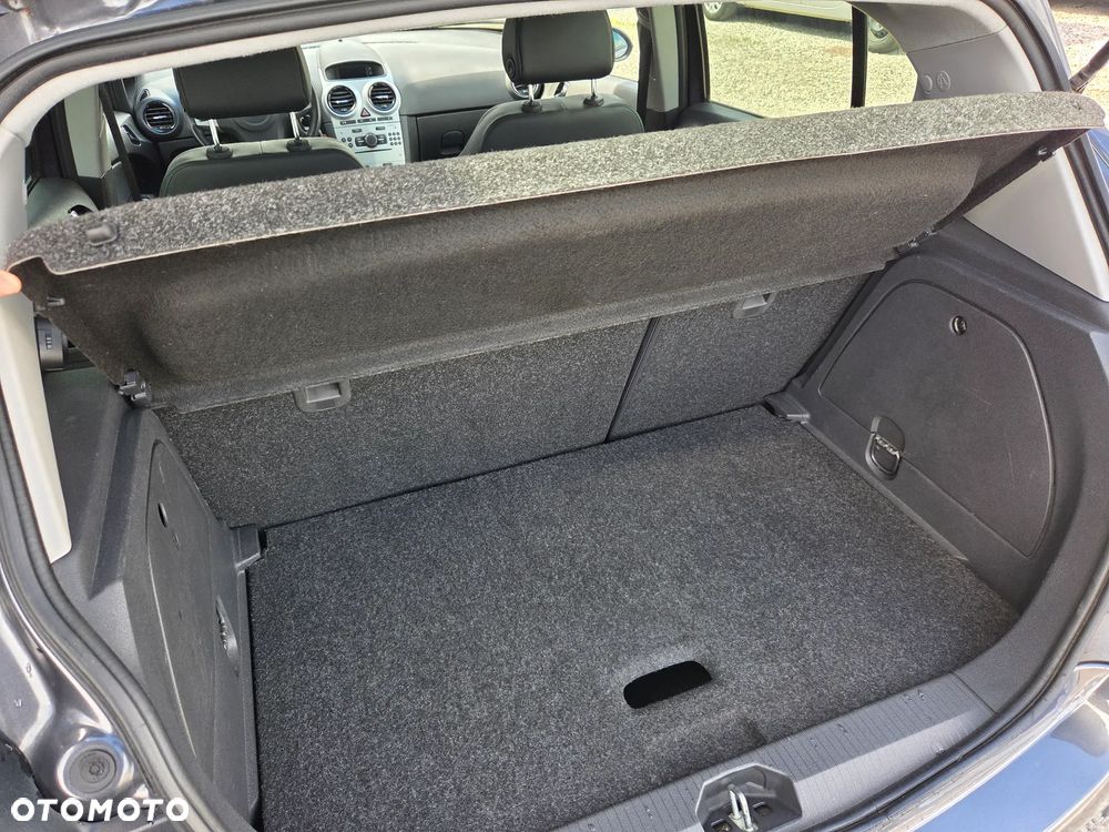 Opel Corsa 1.4 16V 150 Jahre - 9