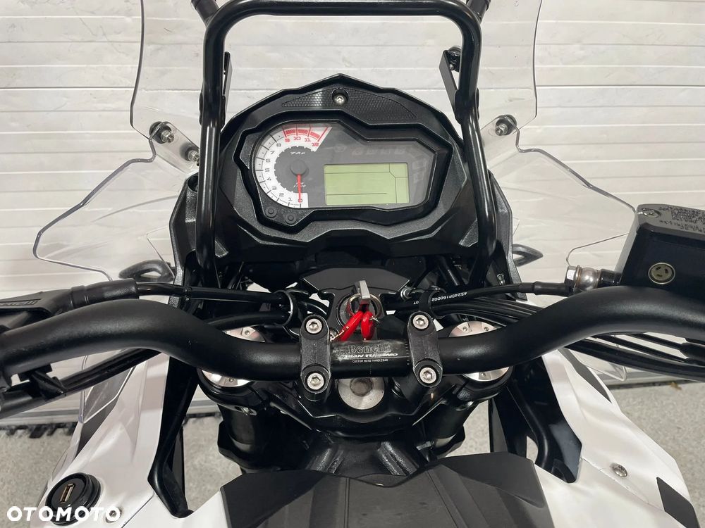 Benelli TRK 502 - 11