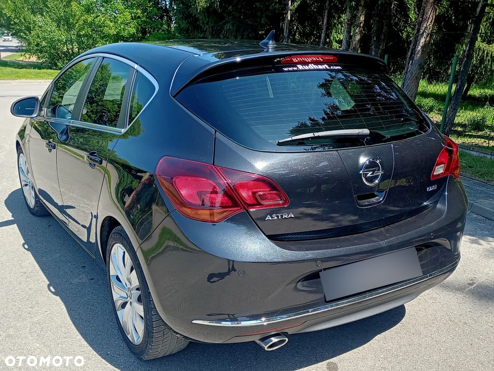 Opel Astra 2.0 CDTI Exklusiv - 7