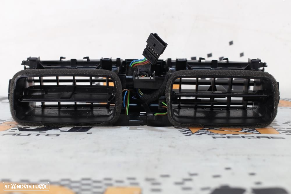 Arejador / Difusor De Ar Bmw 3 (F30, F80)  Central De F30 / F31 / F32 - 2