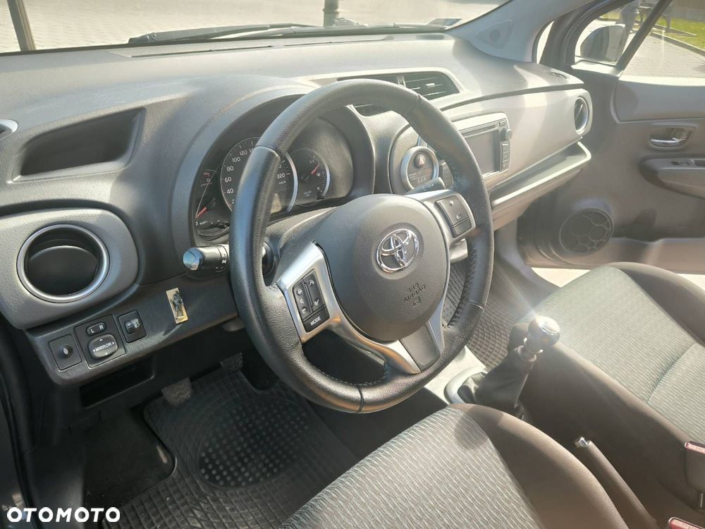 Toyota Yaris 1.33 Sol - 16