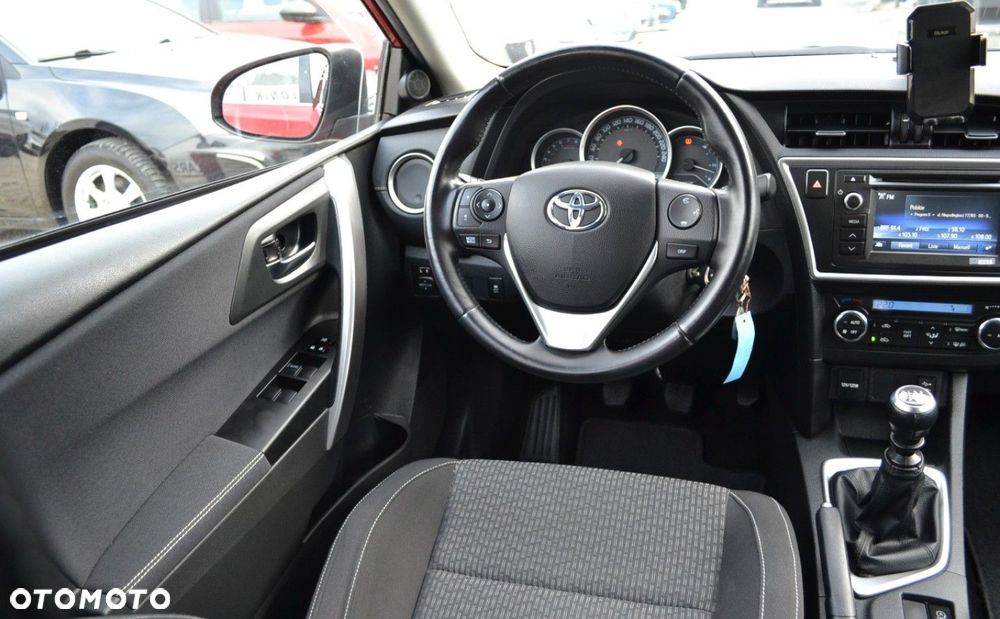 Toyota Auris 1.33 VVT-i Terra - 5