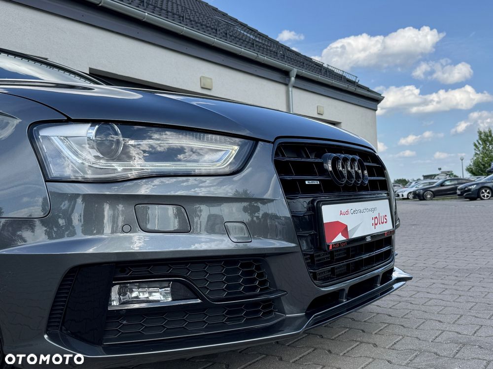 Audi A4 Avant 2.0 TDI DPF quattro S tronic S line Sportpaket - 11