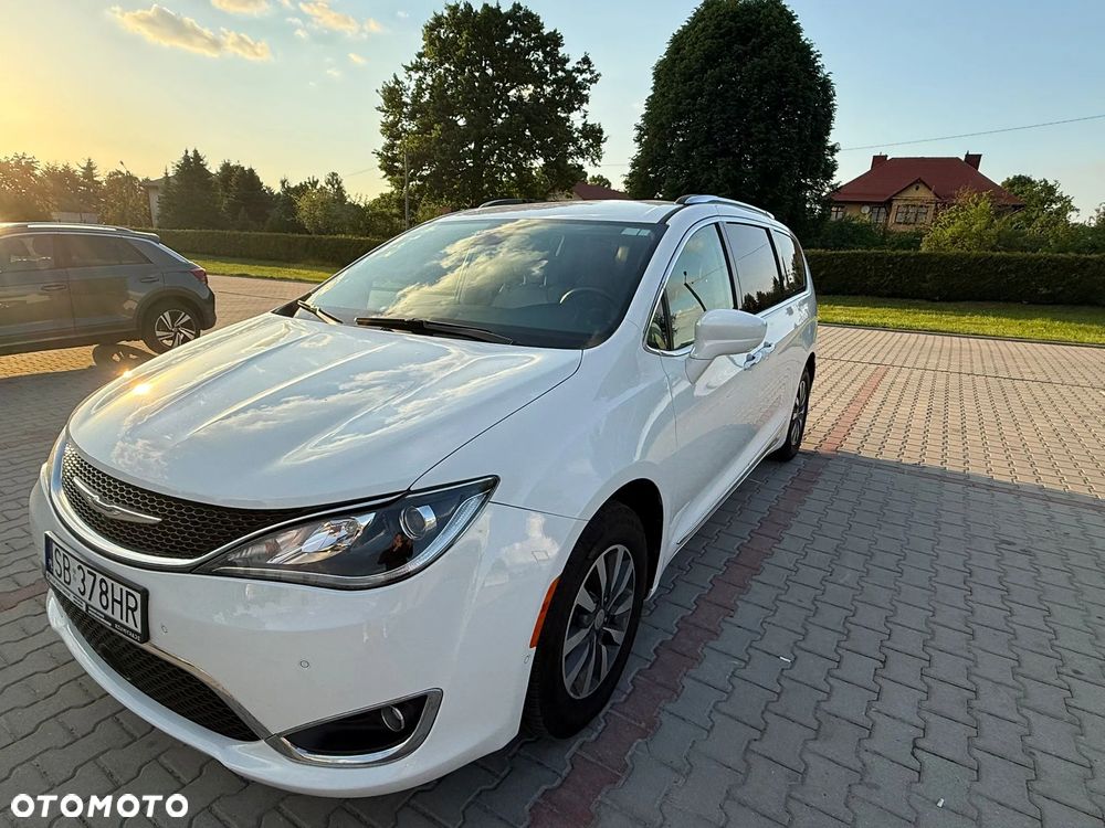 Chrysler Pacifica - 9