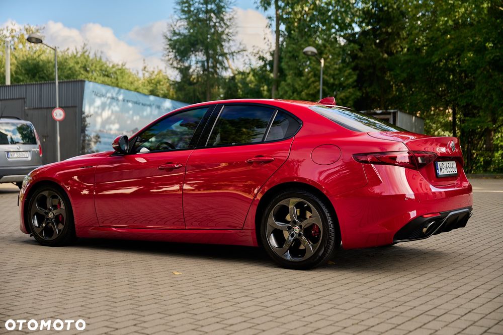 Alfa Romeo Giulia 2.0 Turbo Veloce - 11