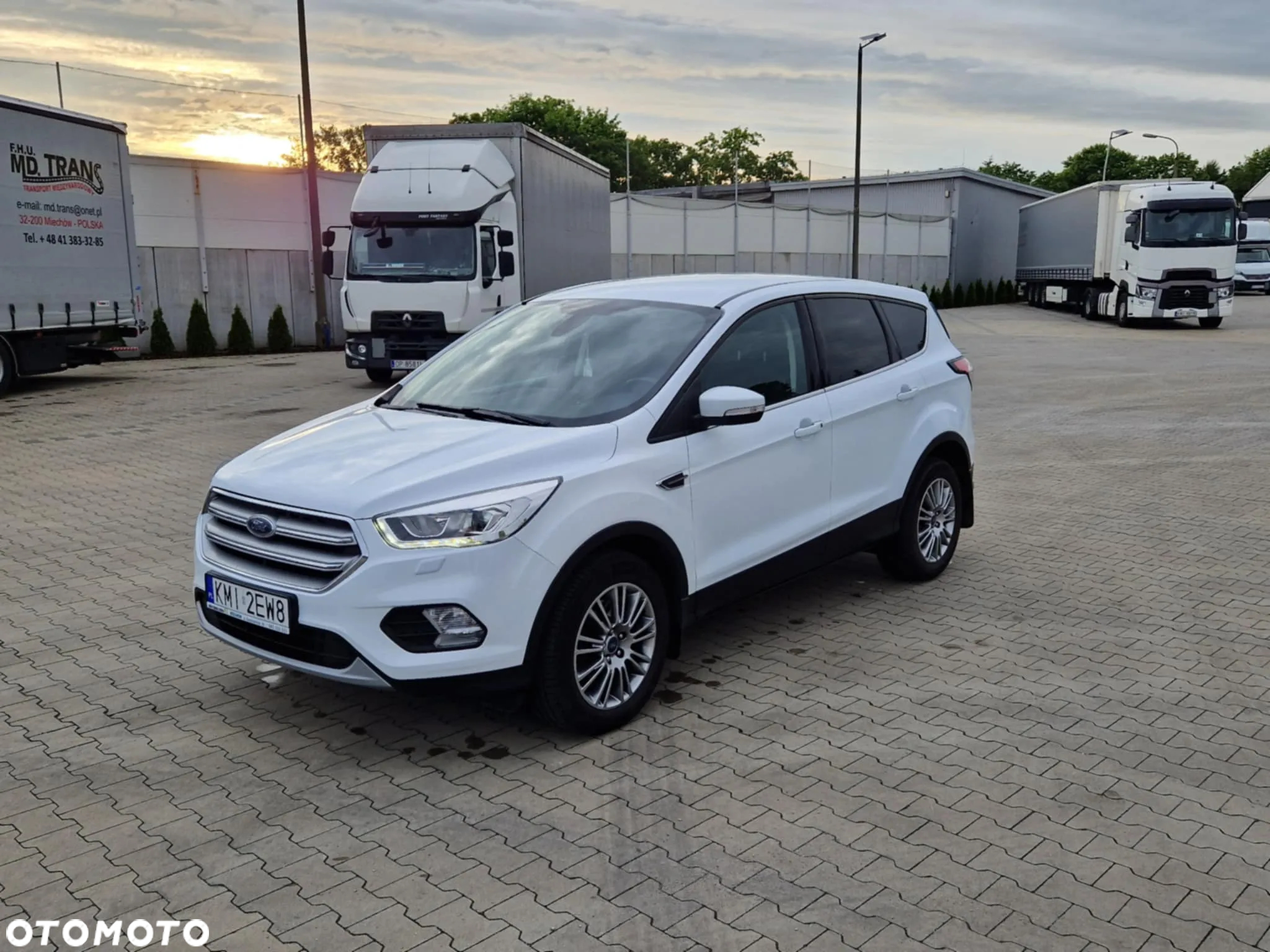 Ford Kuga 2.0 TDCi 2x4 Black & Silver - 5