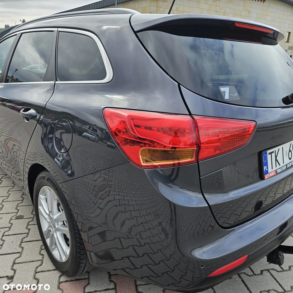 Kia Ceed 1.4 CVVT ISG Spirit - 13