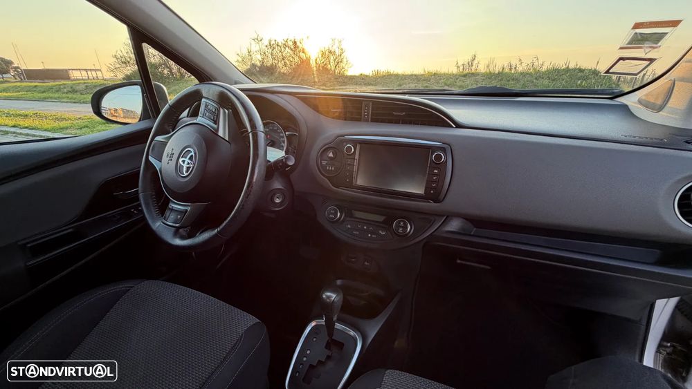 Toyota Yaris 1.5 HSD Comfort - 5