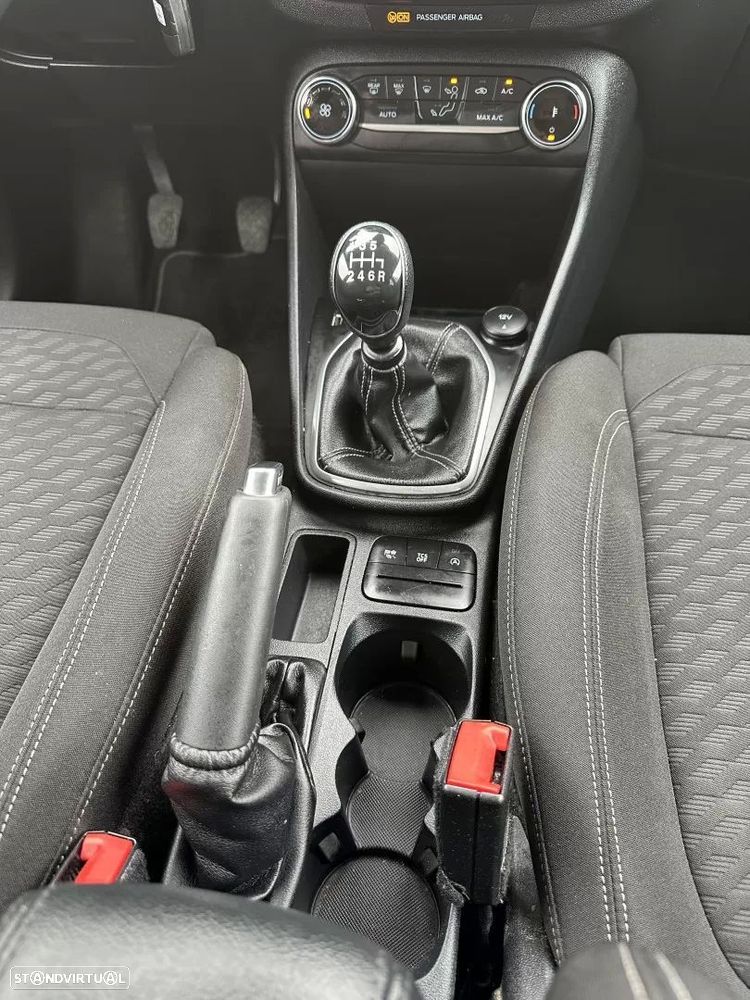 Ford Fiesta 1.0 EcoBoost Hybrid S&S TITANIUM - 49