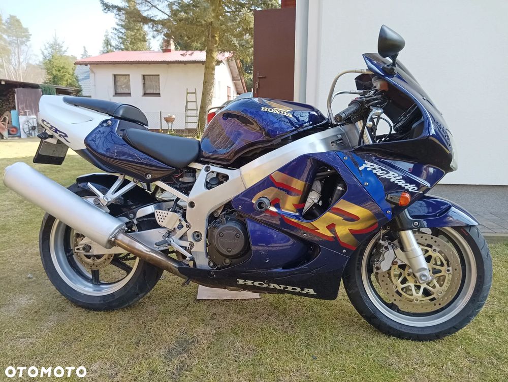 Honda CBR - 1