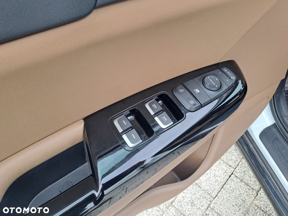 Kia Sportage 1.6 CRDI MHEV Black Edition 2WD DCT - 11