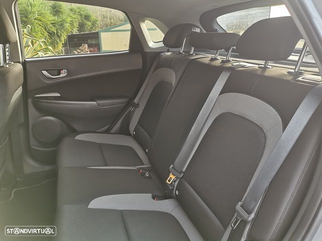 Hyundai Kauai 1.6 CRDi Premium - 23