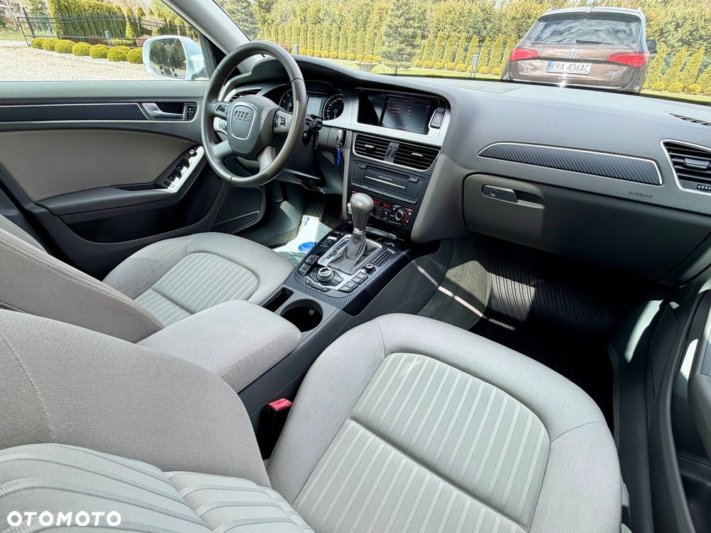 Audi A4 Limousine 1.8 TFSI multitronic Ambiente - 24