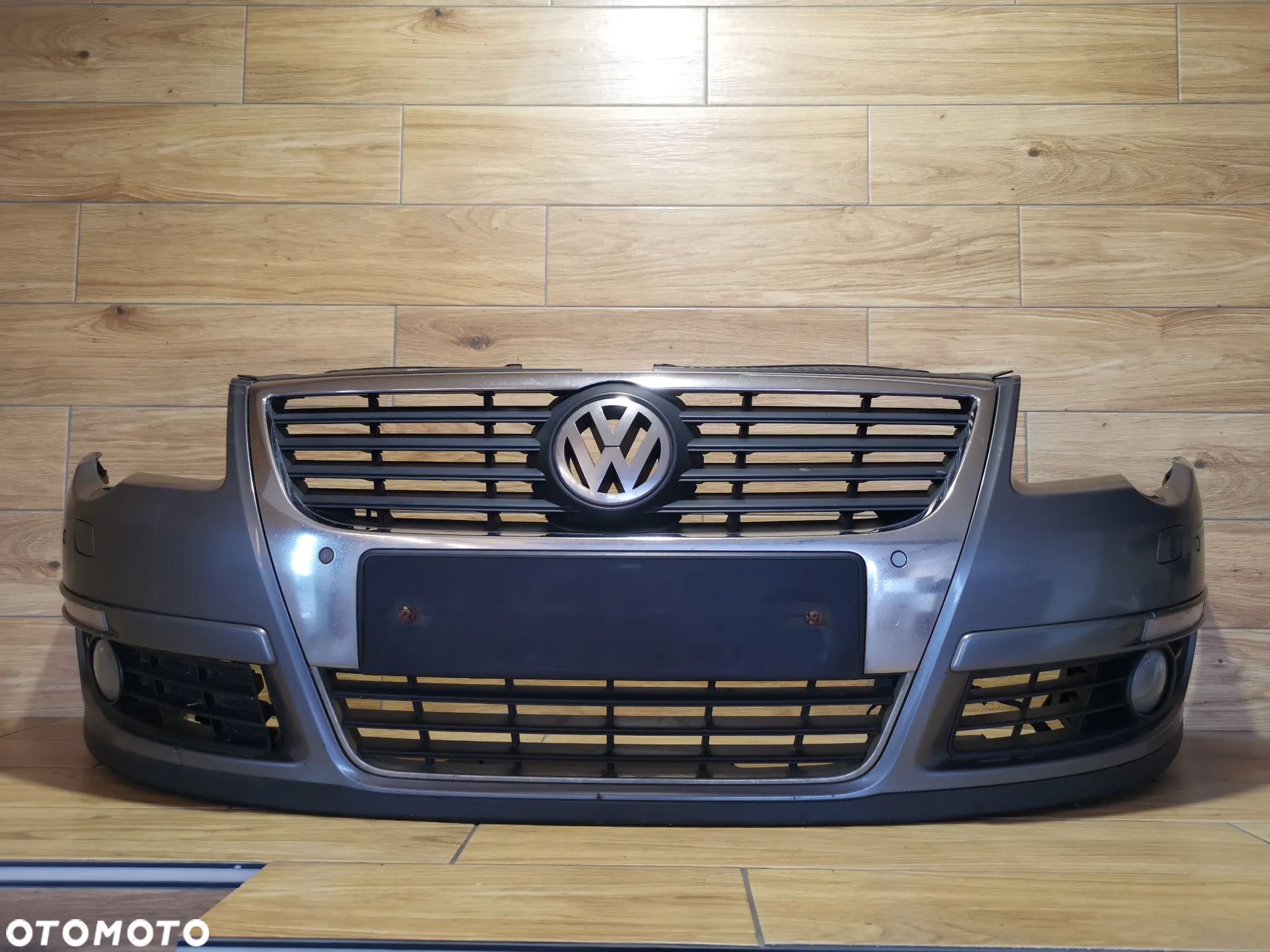 VW Passat B6 Zderzak Przedni Xenon Spryski PDC - 1