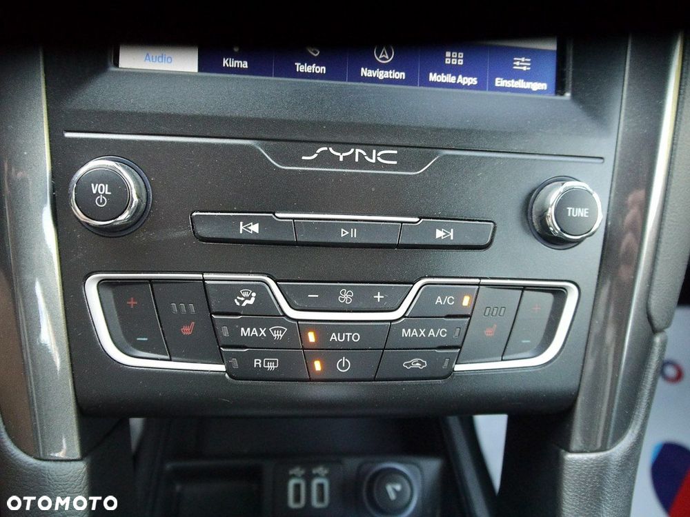 Ford Mondeo - 21
