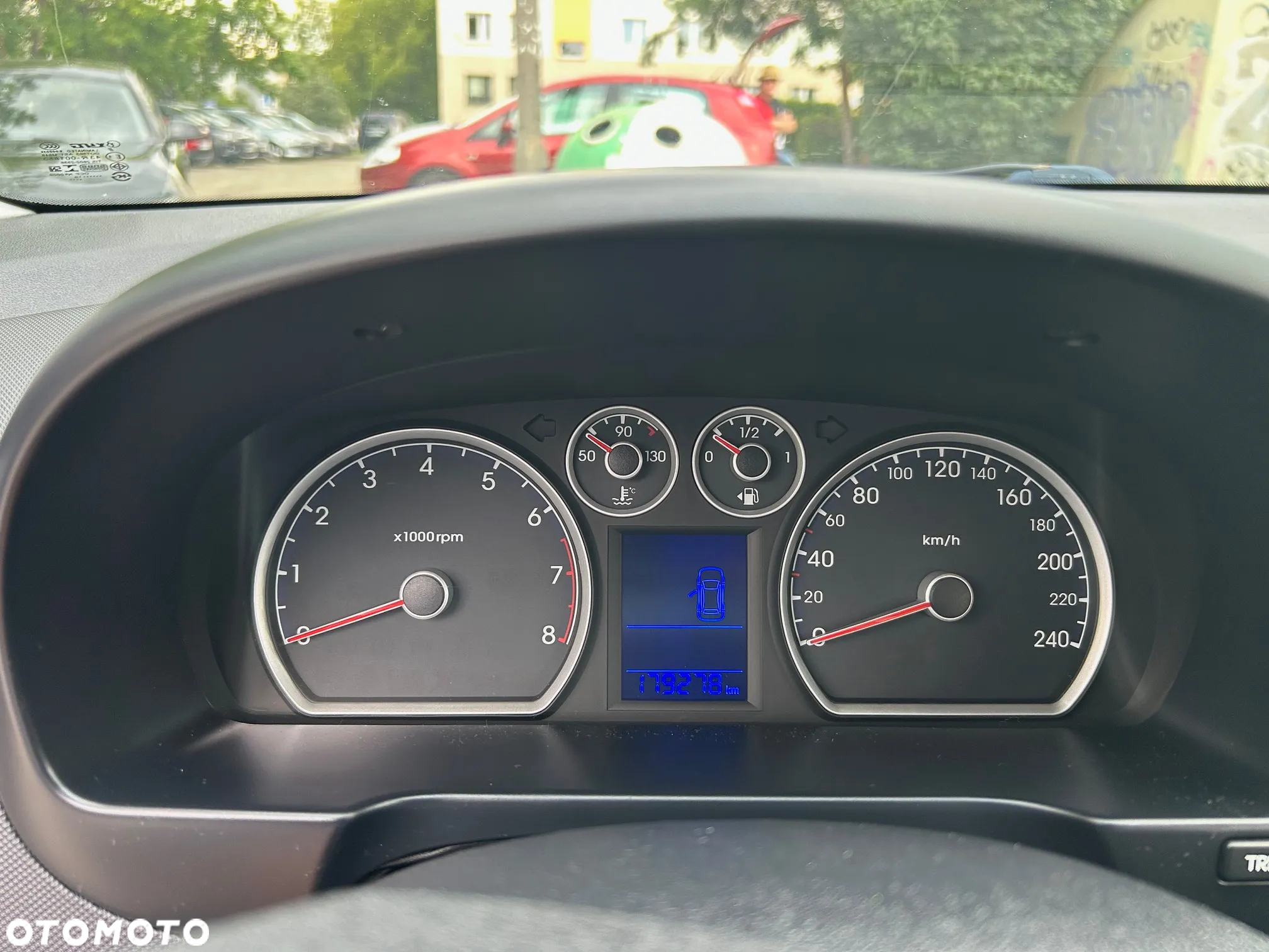 Hyundai i30 1.4 Base + - 7