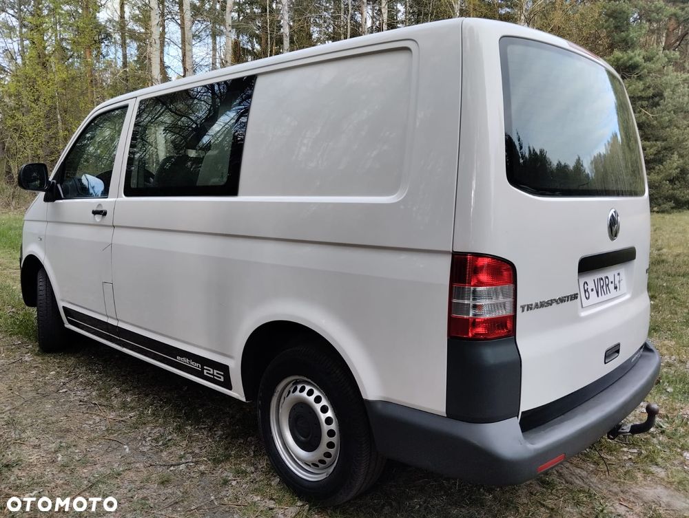 Volkswagen Transporter - 2