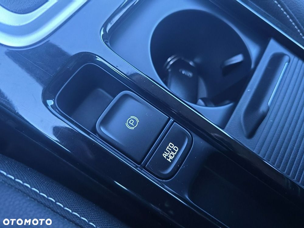 Kia XCeed - 32
