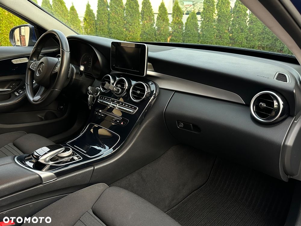 Mercedes-Benz Klasa C 220 d 9G-TRONIC Exclusive - 14