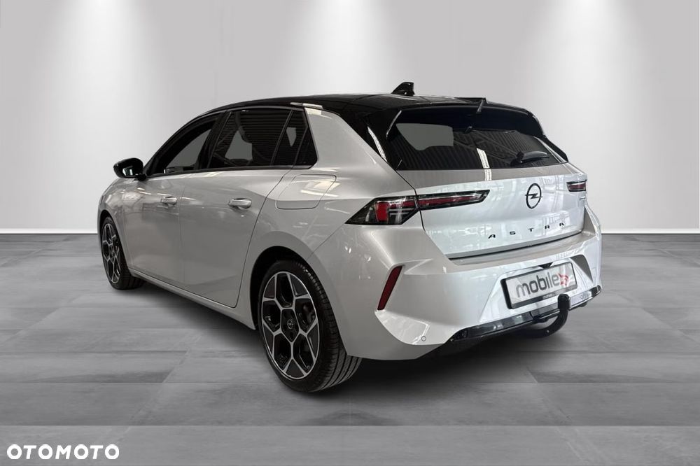 Opel Astra 1.6 T Plug-in Hybrid GS - 4