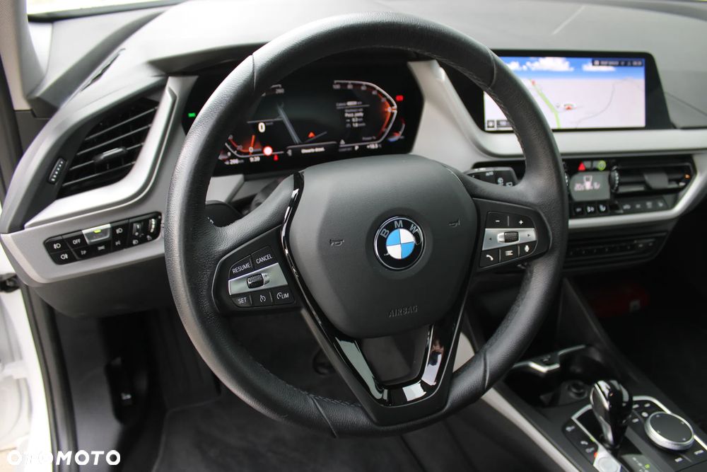BMW Seria 1 118i - 16