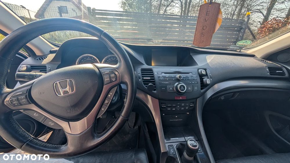 Honda Accord 2.0 Executive Navi - 11