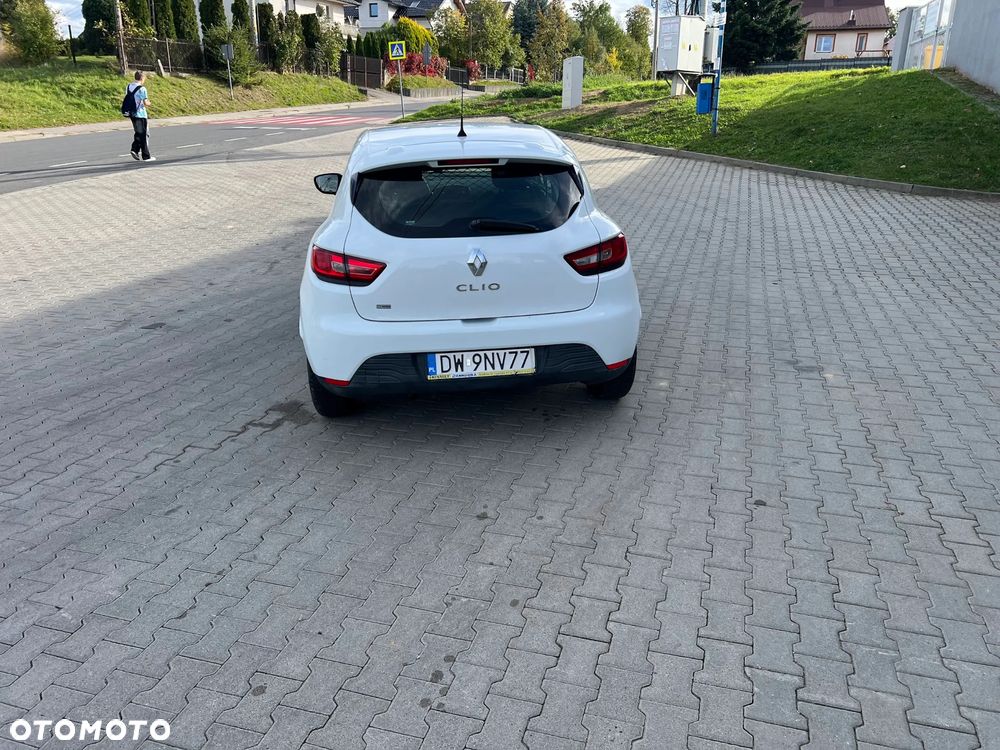 Renault Clio 2015 photo 4