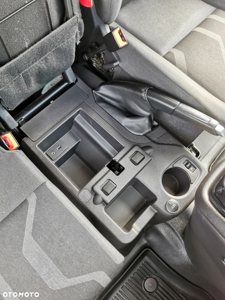 Ford Connect - 16