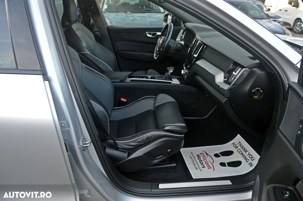 Volvo XC 60 D4 R-Design - 26