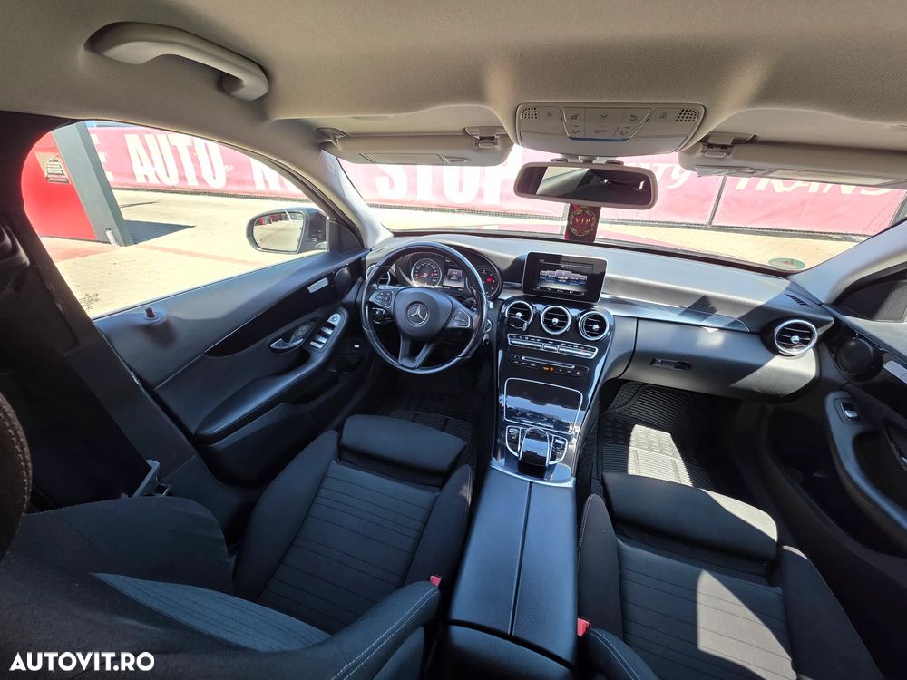 Mercedes-Benz C - 22