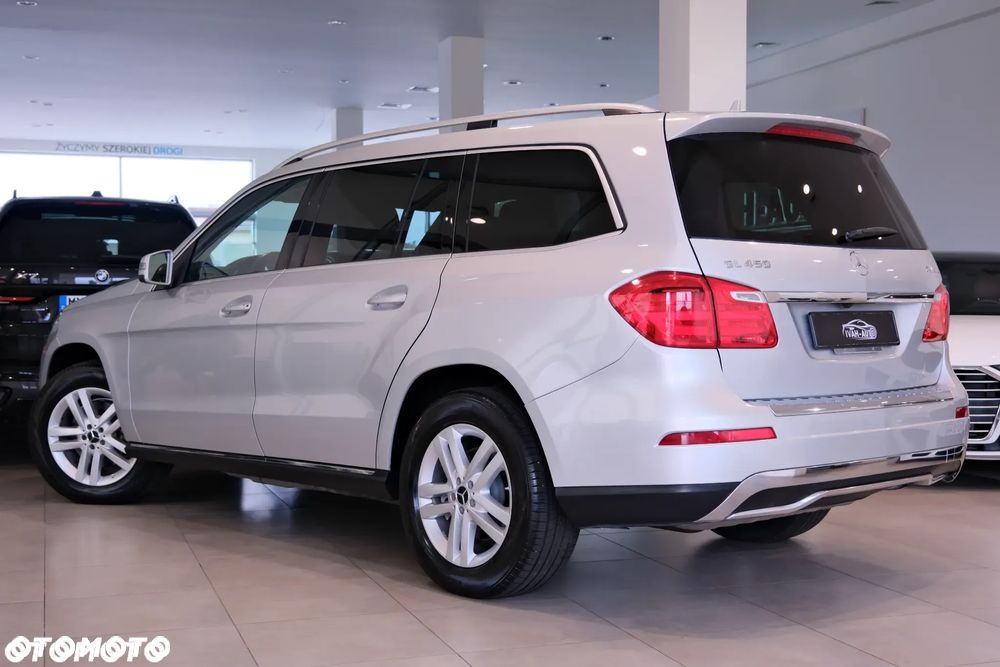 Mercedes-Benz GL - 13