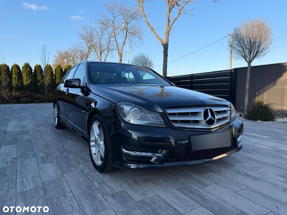 Mercedes-Benz Klasa C 200 (BlueEFFICIENCY) 7G-TRONIC Avantgarde - 4