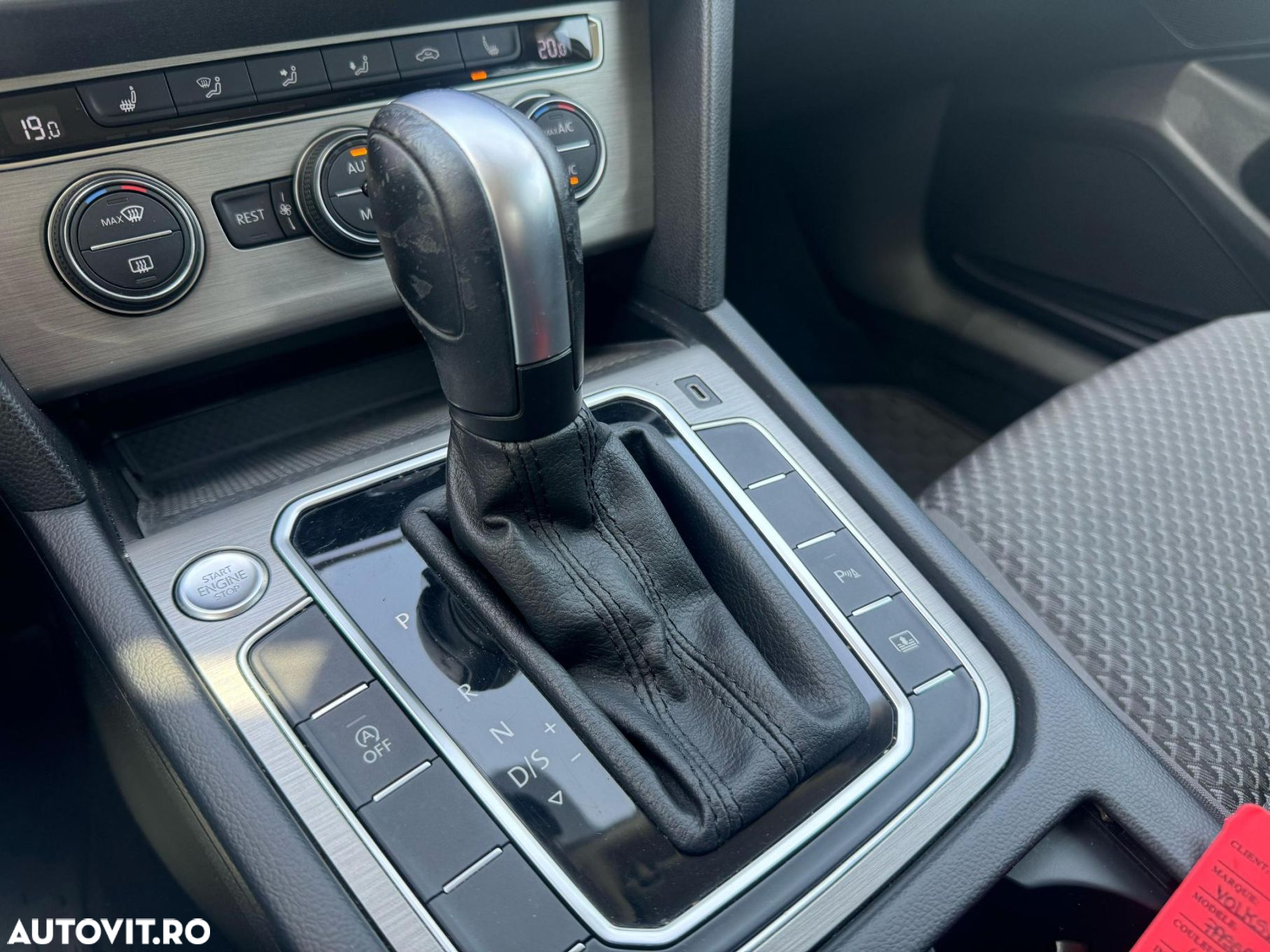 Volkswagen Passat 2.0 TDI DSG Advance - 26