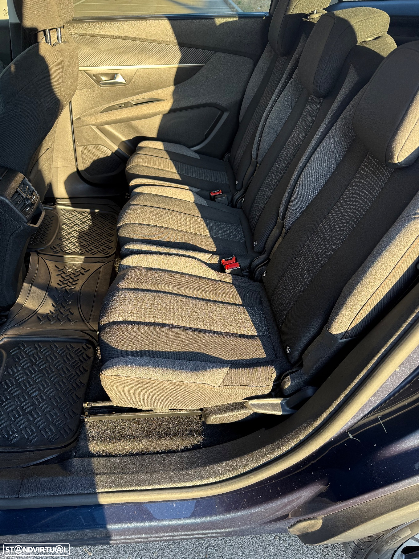 Peugeot 5008 1.5 BlueHDi Allure - 10