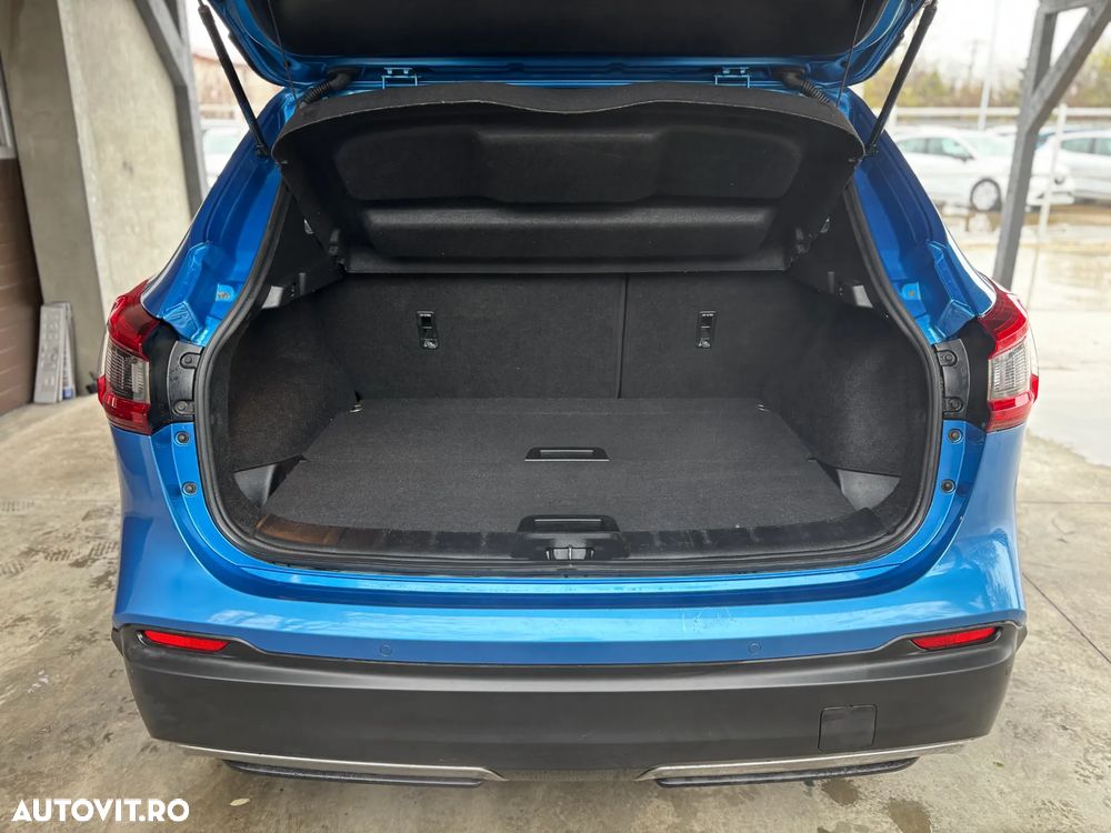 Nissan Qashqai 1.3 DIG-T N-CONNECTA - 11