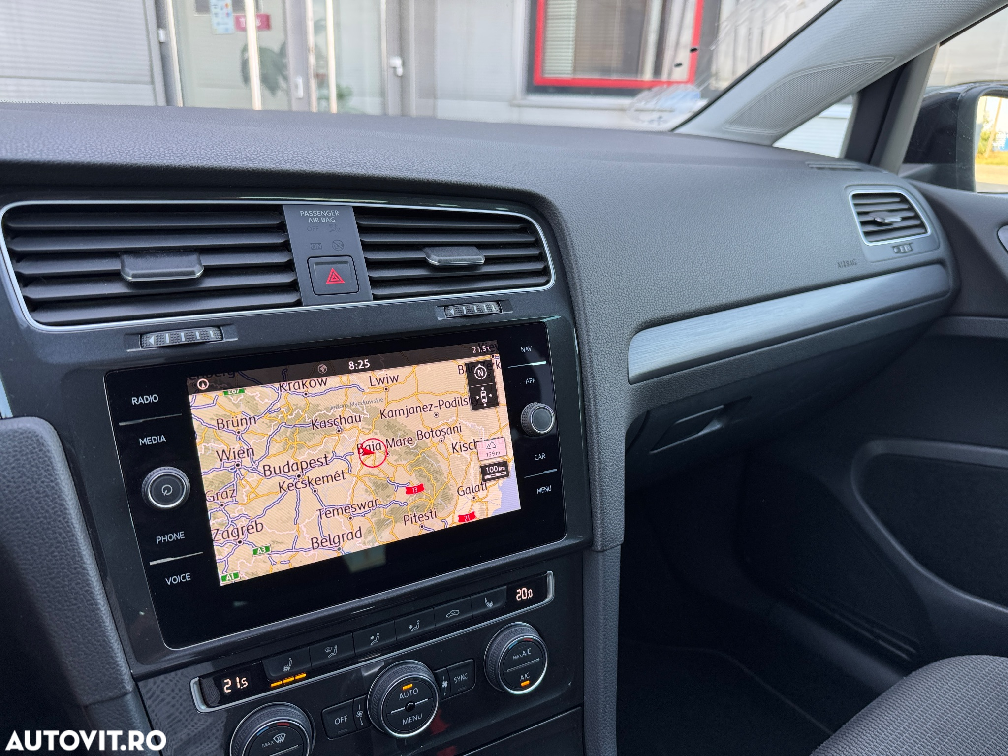 Volkswagen Golf 2.0 TDI DSG Style - 28
