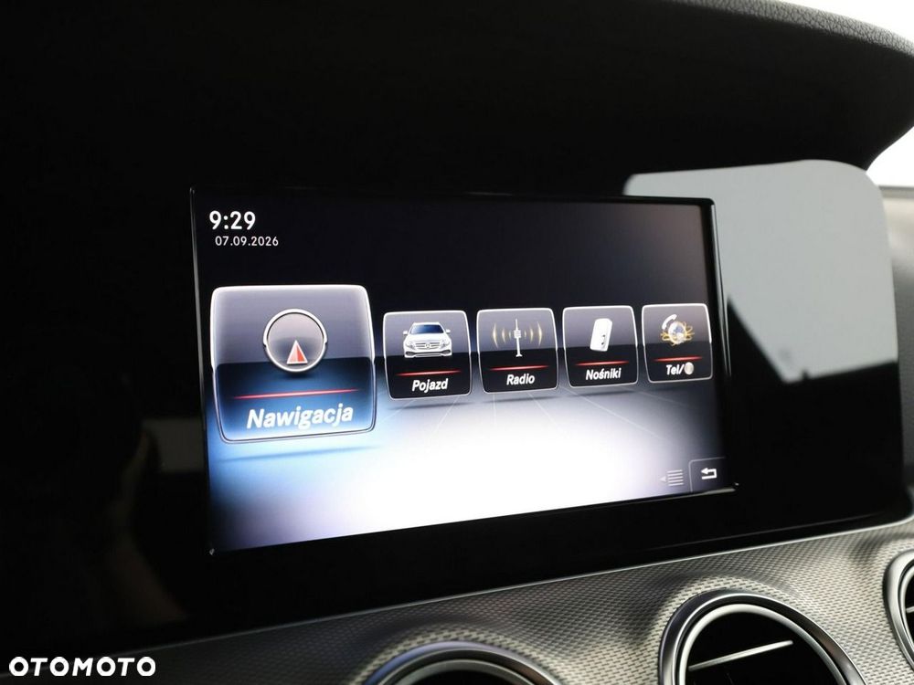 Mercedes-Benz Klasa E 200 7G-TRONIC Avantgarde - 24