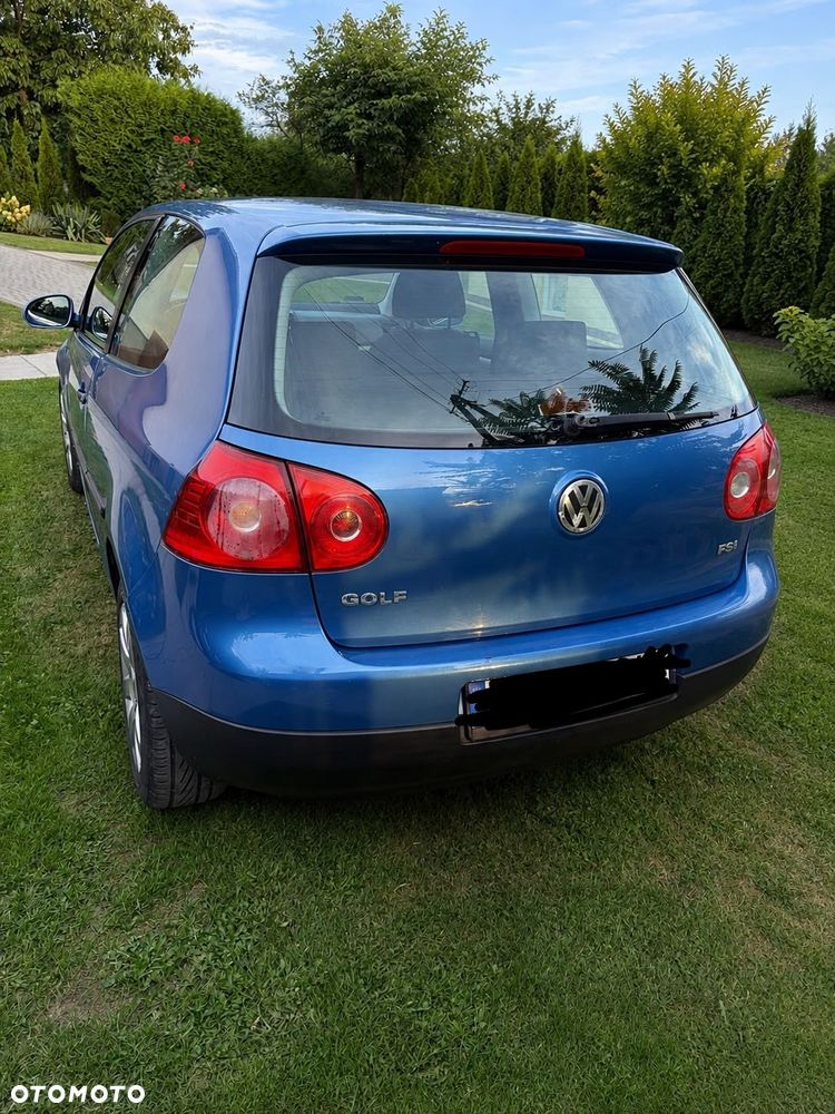 Volkswagen Golf - 2