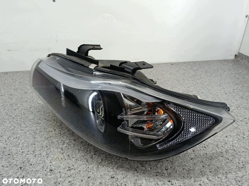LAMPY PRZÓD KOMPLET BMW 3 E91 - 7